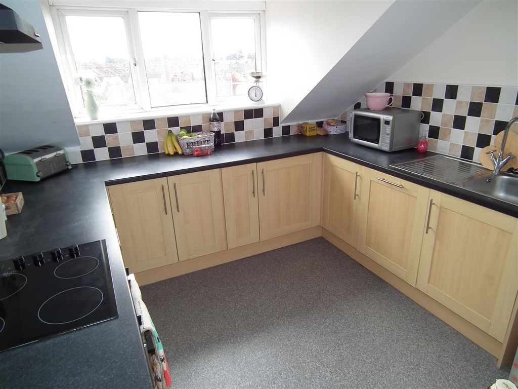 Property photo 3 of 6