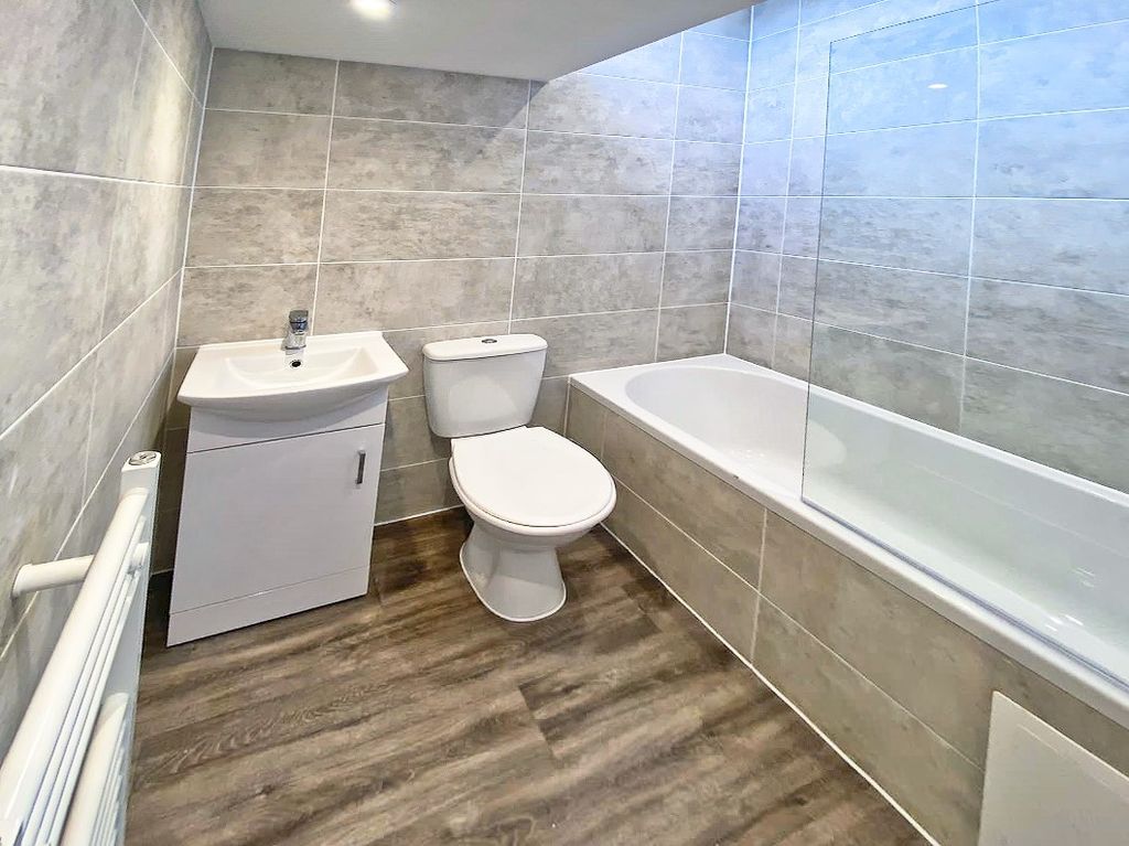 Property photo 3 of 7 3