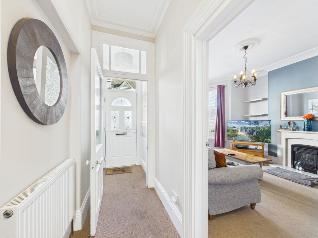 Property photo 3 of 28