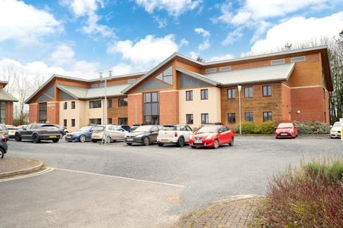 Property photo 1 of 10 65B43ee47501F227B7599c06069410A2-Sky8438Edit