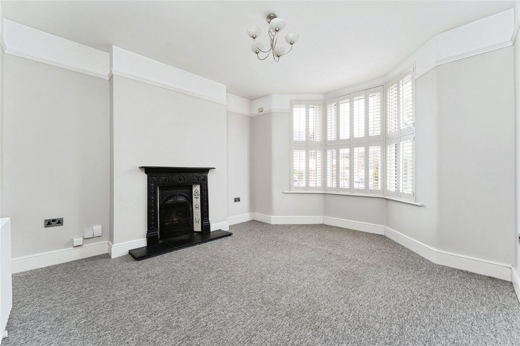 Property photo 3 of 31 Picture No. 09