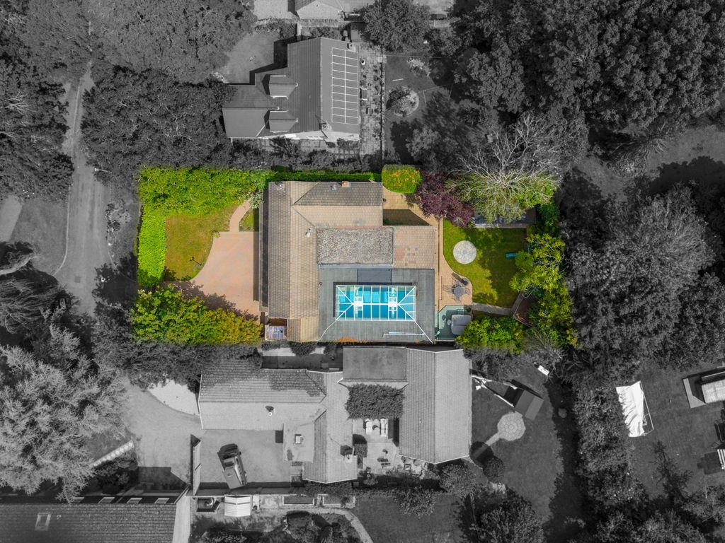 Property photo 1 of 36