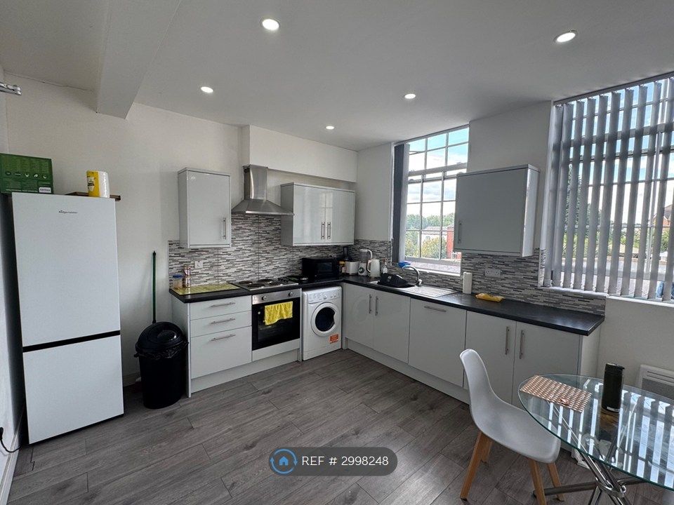 Property photo 1 of 31