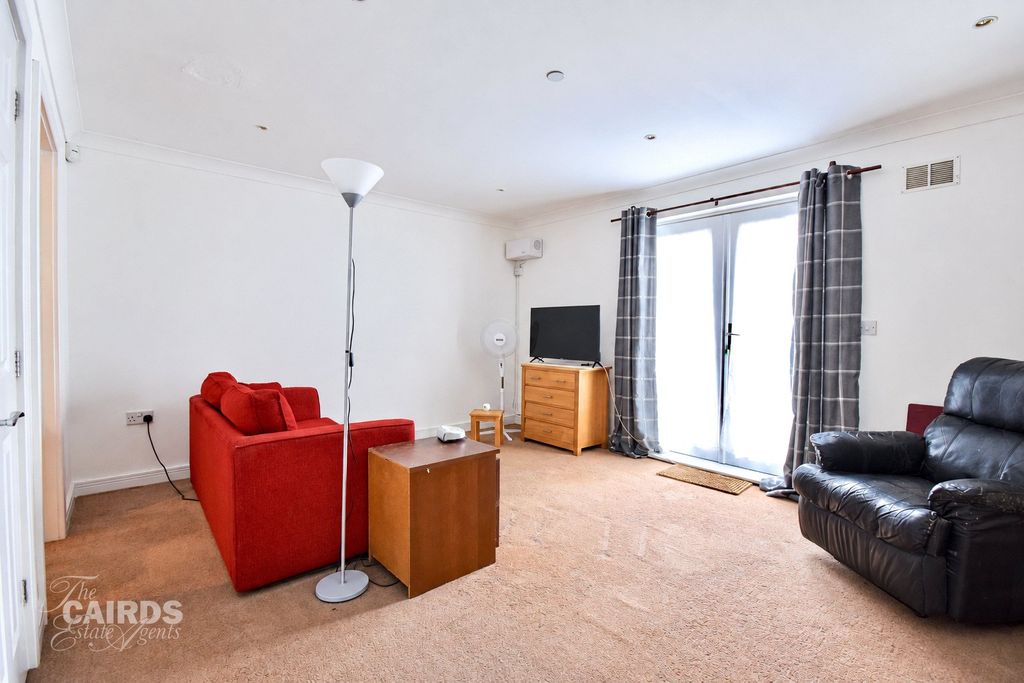 Property photo 2 of 9 Picture No. 03