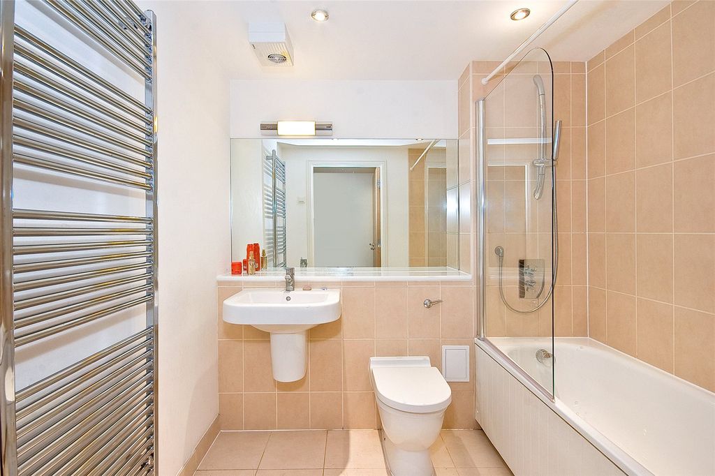 Property photo 3 of 9 Picture No. 02