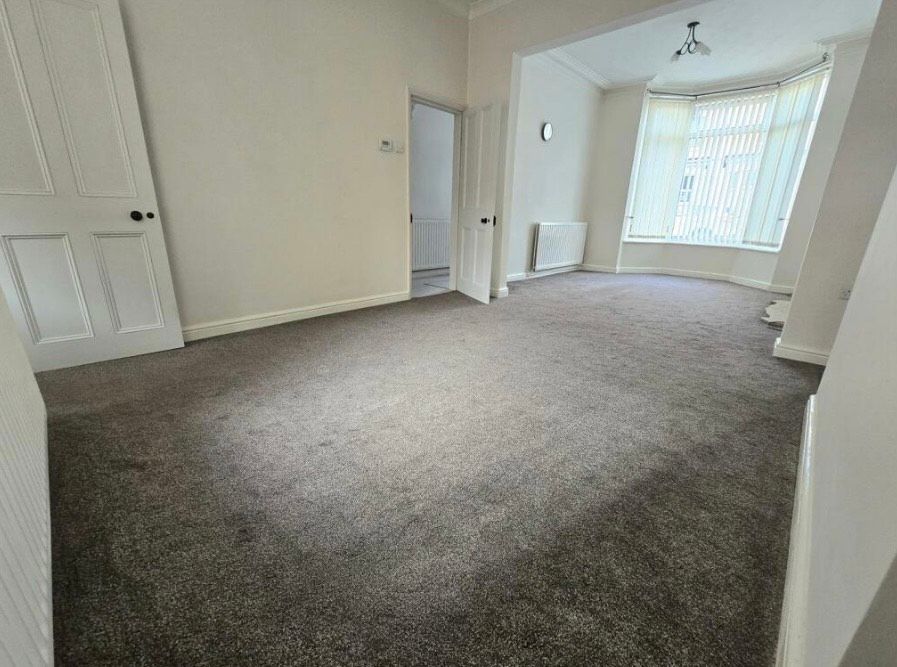 Property photo 3 of 8 Dining Room