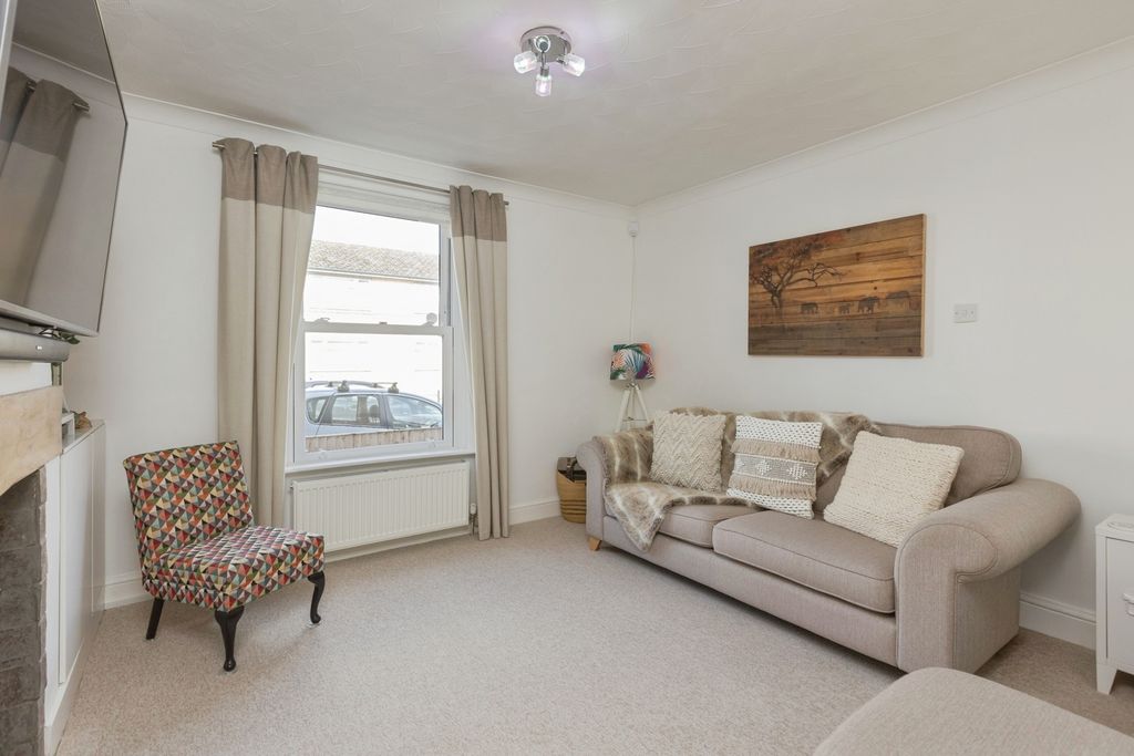 Property photo 2 of 16 Pbox-Img.Jpg