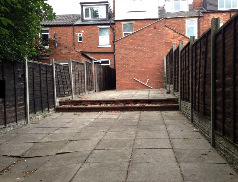 Property photo 3 of 7 Rear