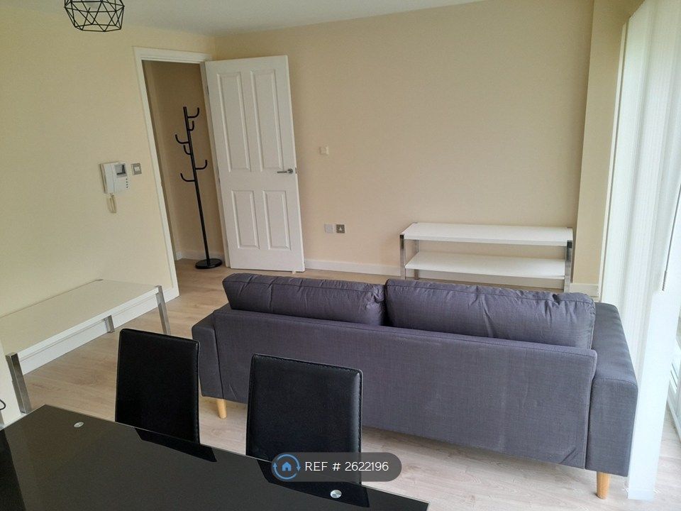 Property photo 2 of 6 Living Room