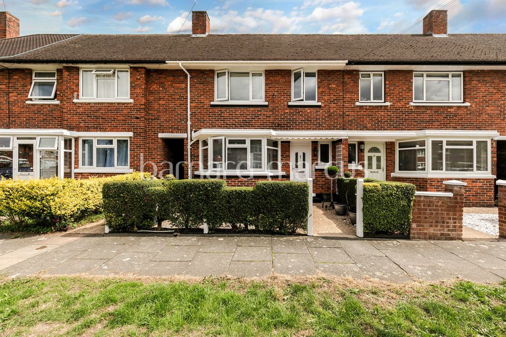 Property photo 1 of 8