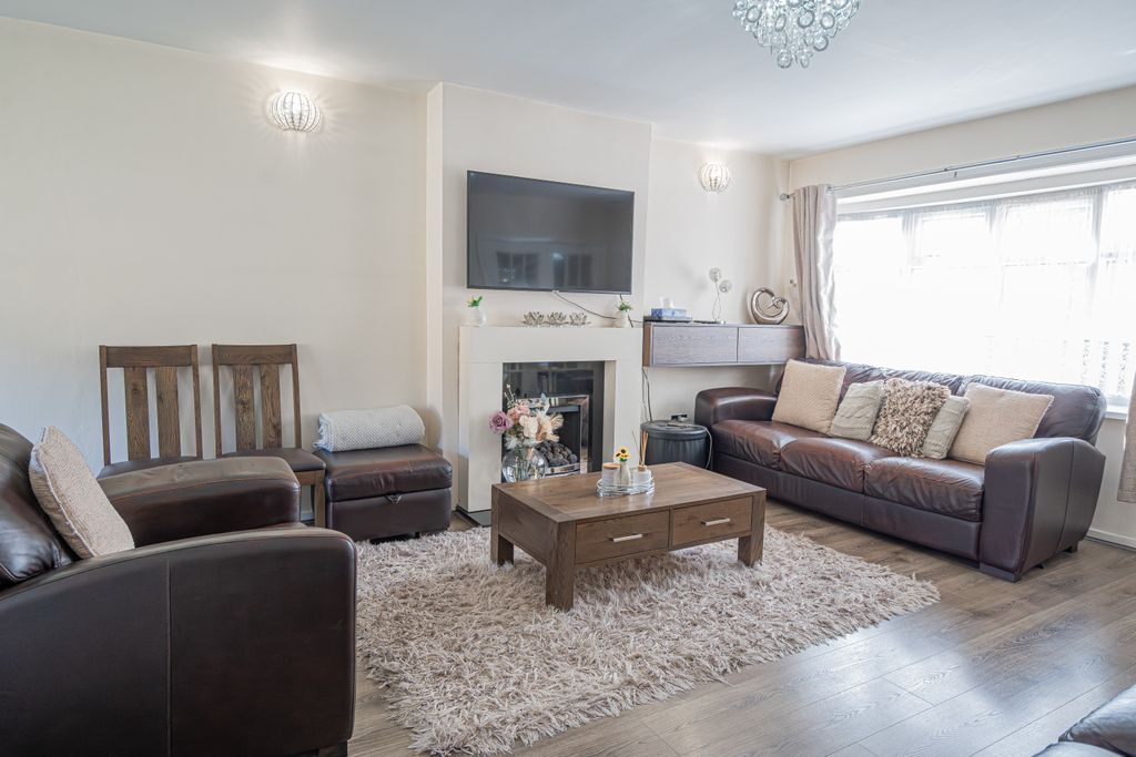 Property photo 2 of 19 20250916-Dsc0647220250916