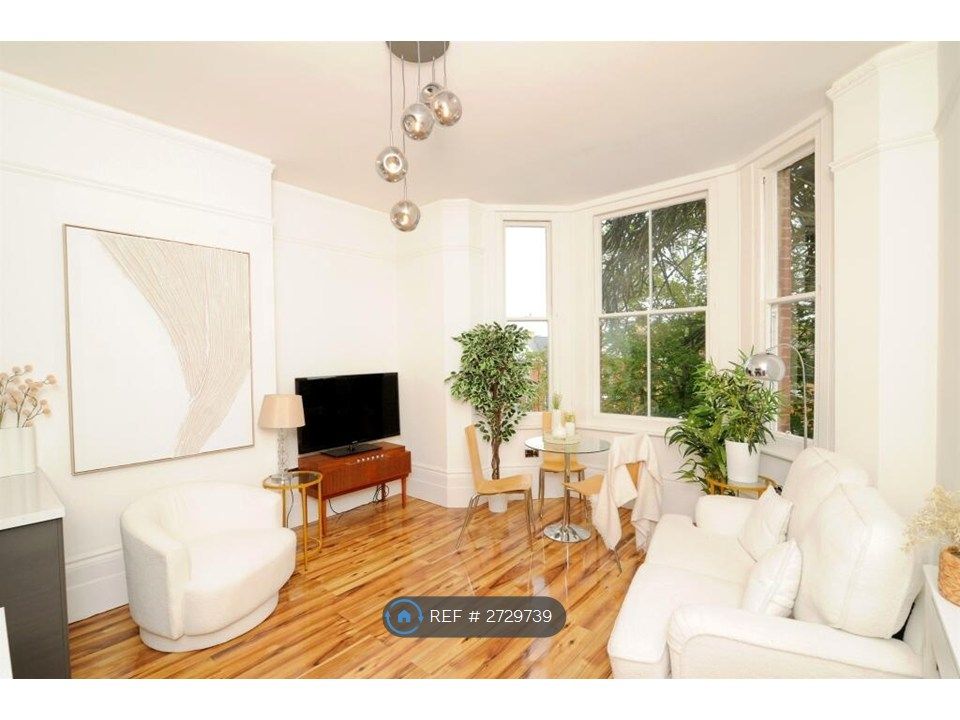 Property photo 1 of 13 Open Plan Living Room