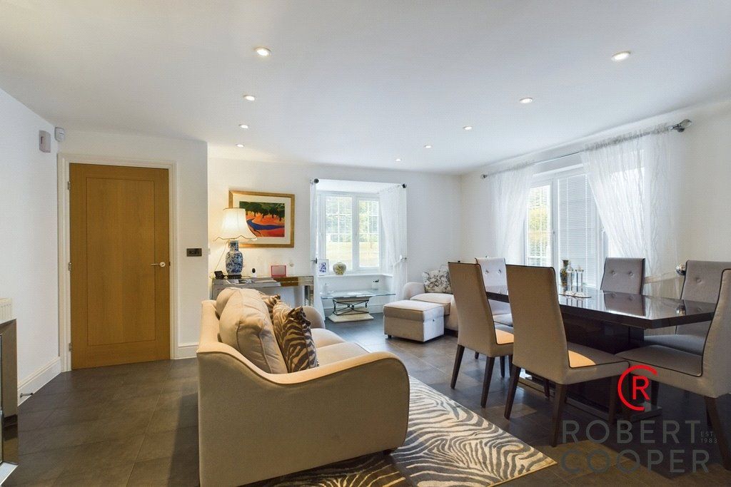 Property photo 2 of 14 Picture No. 04