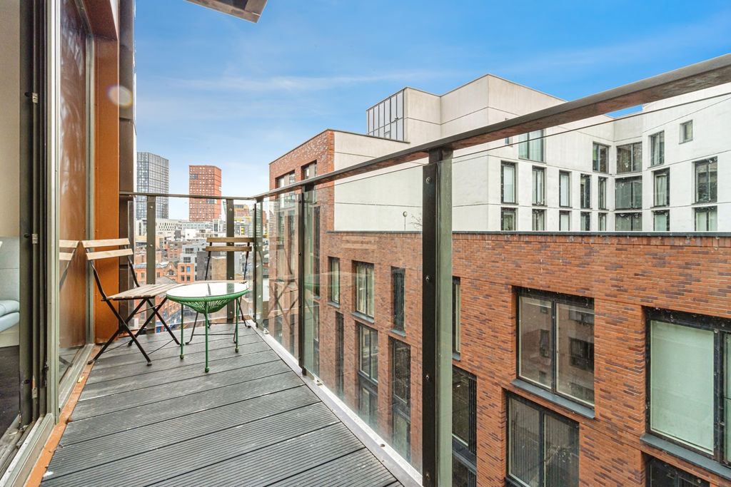 Property photo 3 of 27 Photo