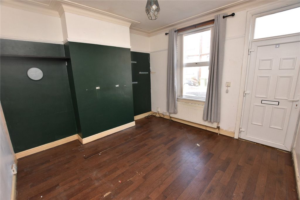 Property photo 2 of 9 Picture No. 02