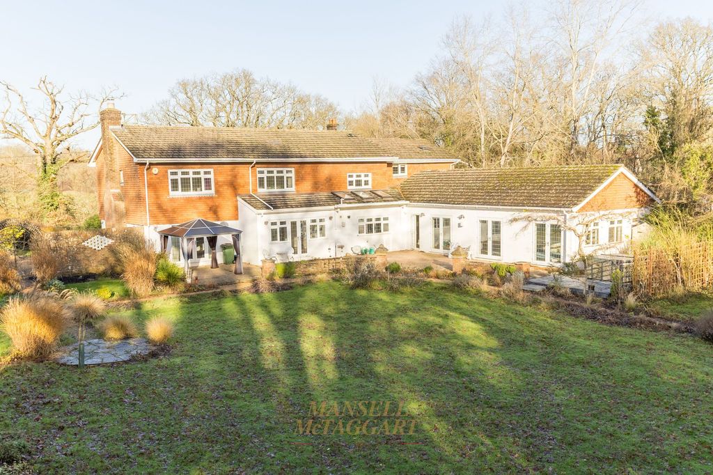 Property photo 2 of 37