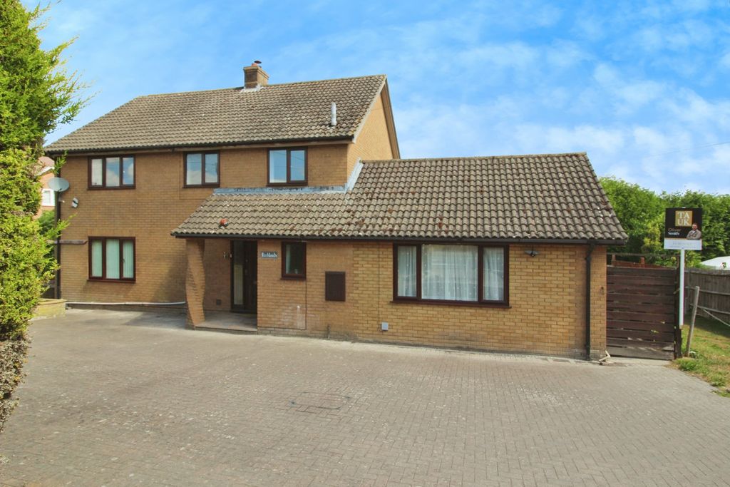 Property photo 1 of 18