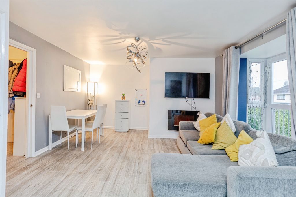 Property photo 2 of 20