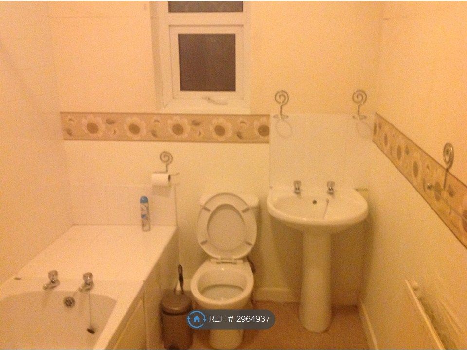 Property photo 2 of 4
