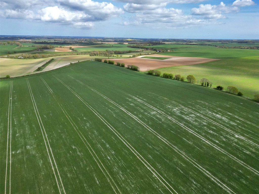 Property photo 2 of 11 Farmland