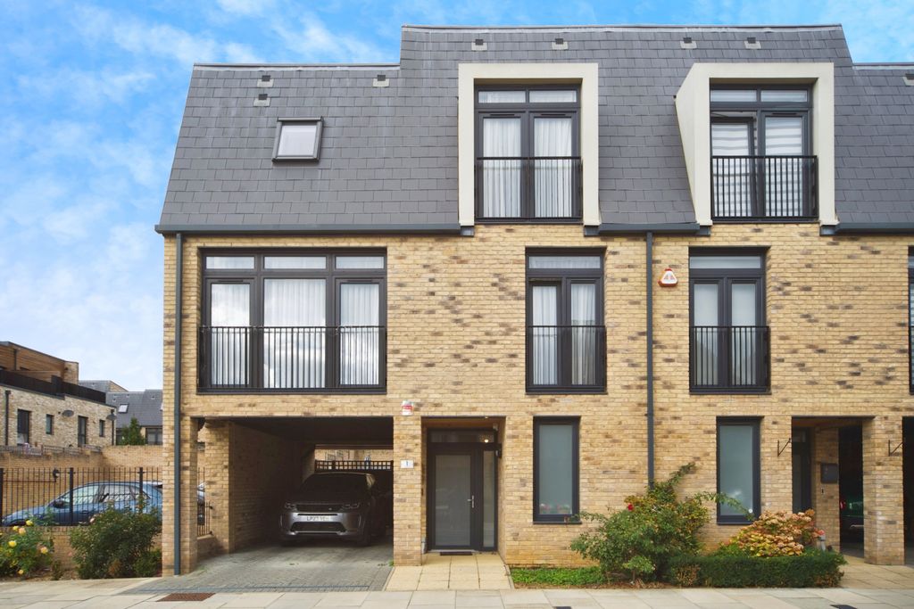 Property photo 1 of 20