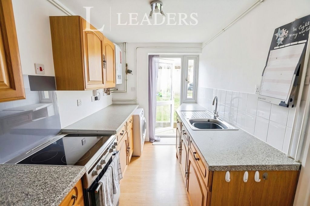 Property photo 3 of 13 Kitchen