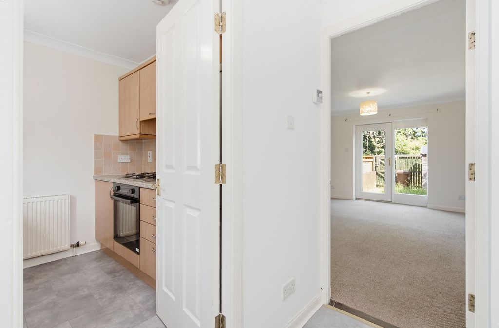 Property photo 2 of 22