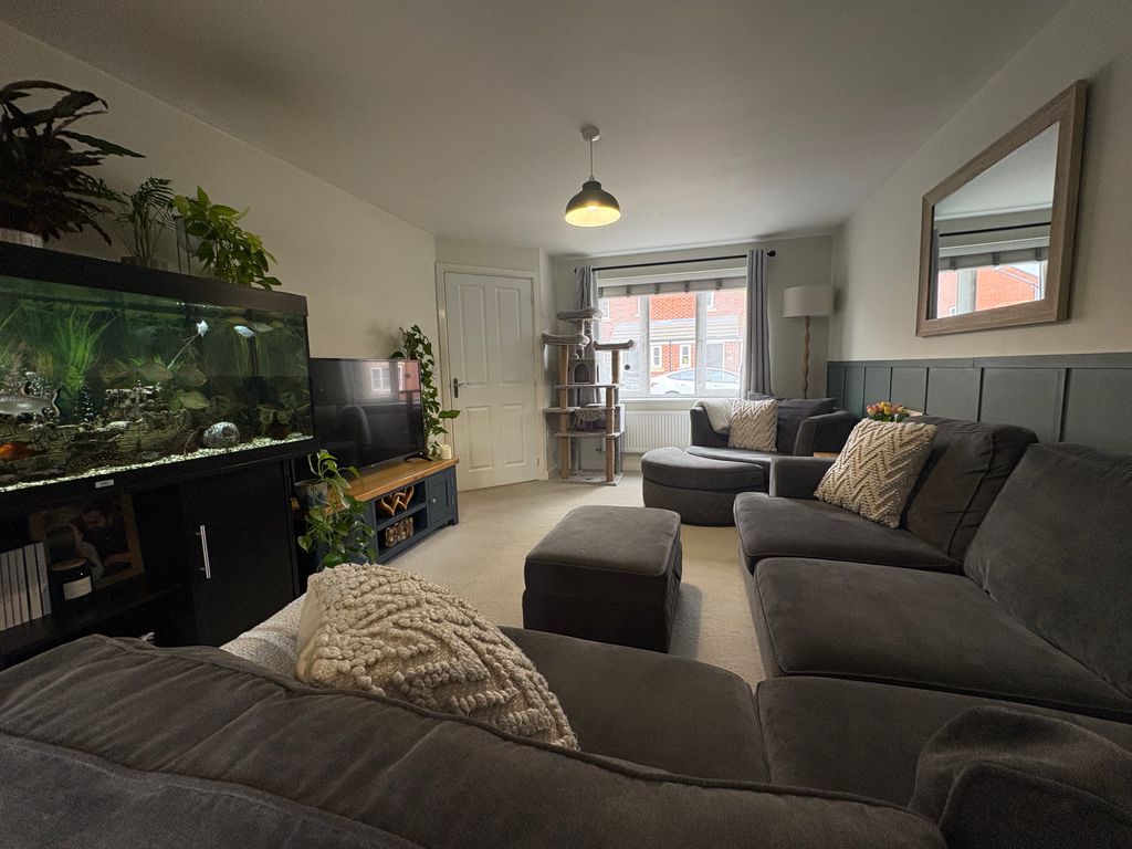 Property photo 3 of 28 Img_2240