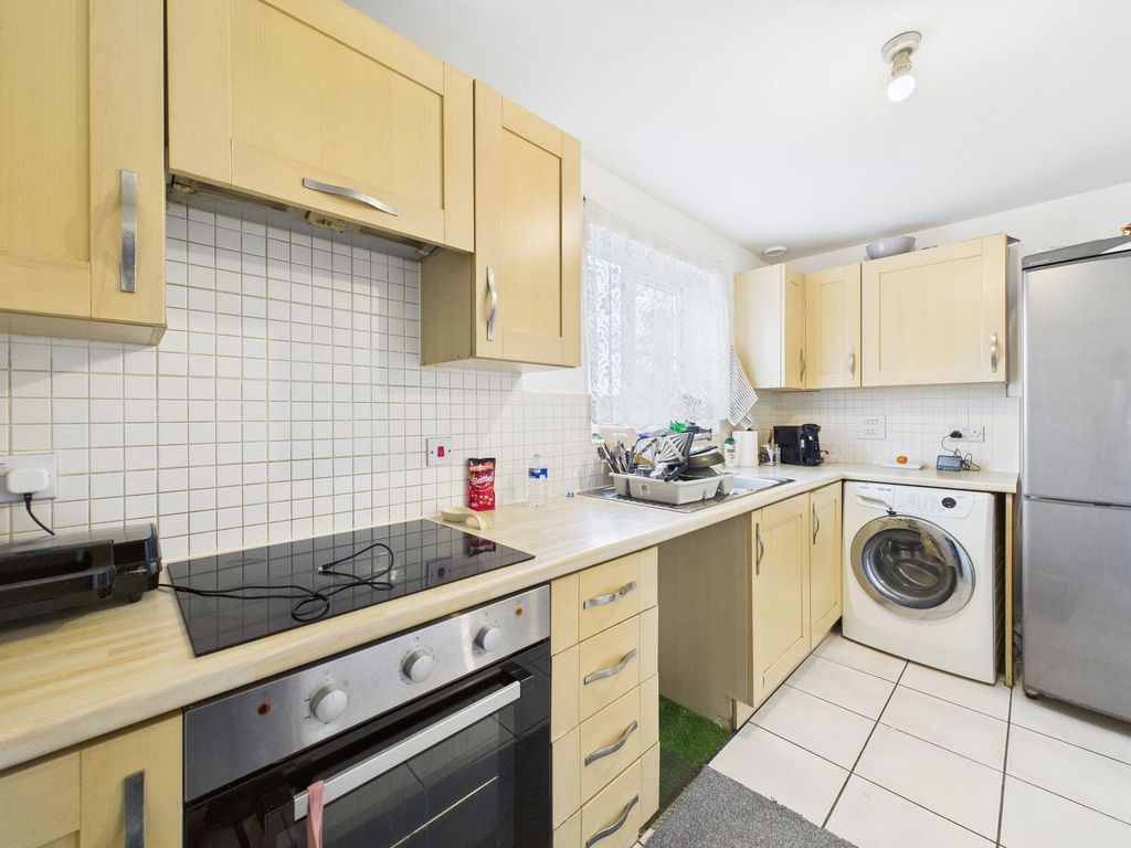 Property photo 2 of 8