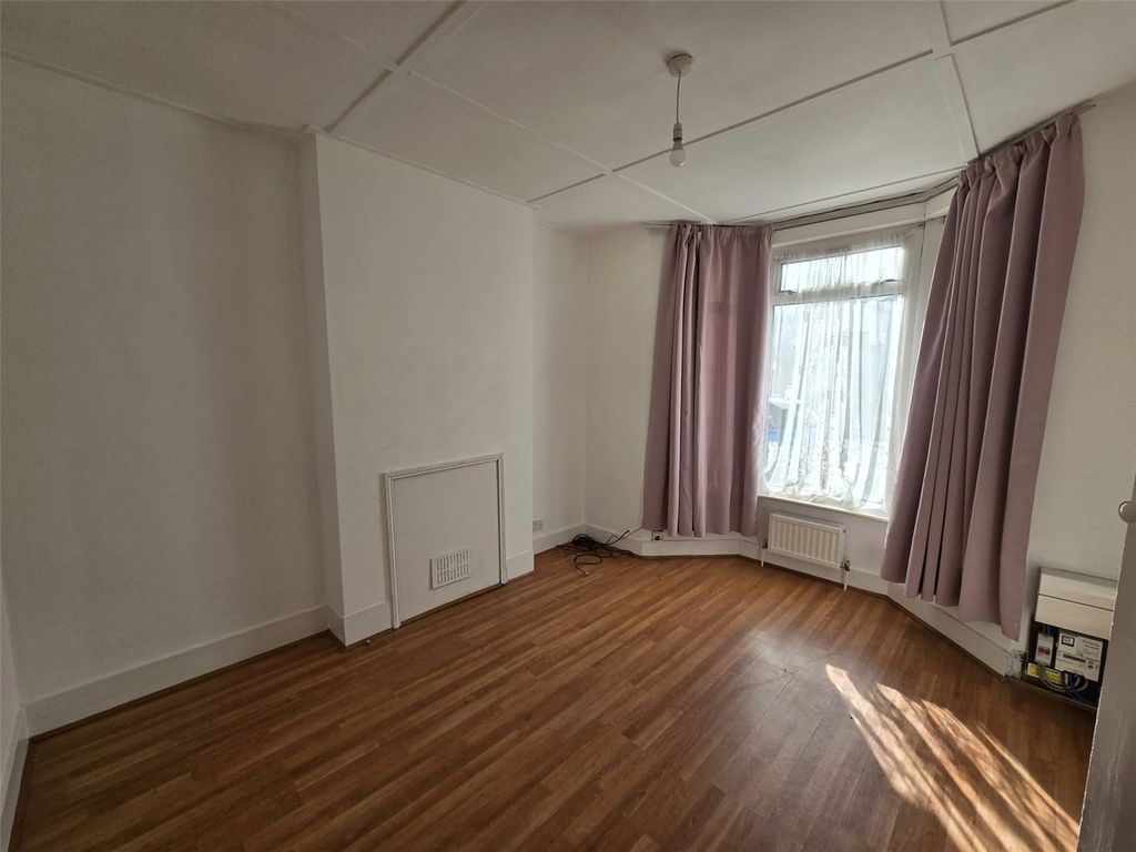 Property photo 3 of 10 Picture No. 03