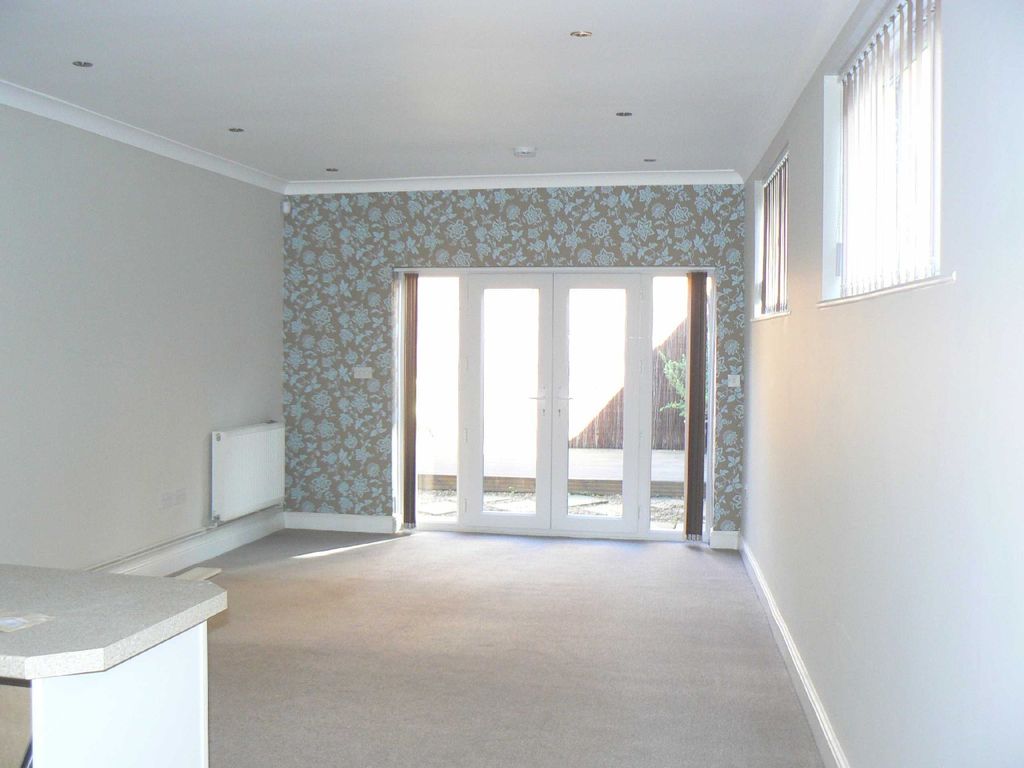 Property photo 2 of 7 5172891