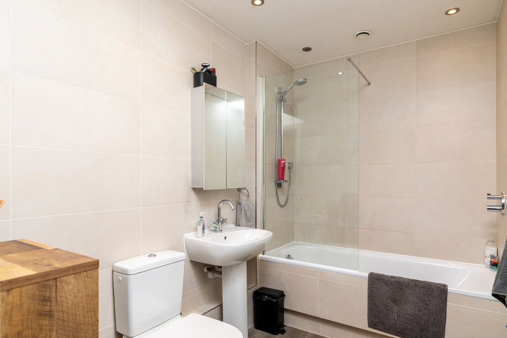 Additional image 18 of 1 bed flat for salePrinces Tower Road, St Saviour JE2