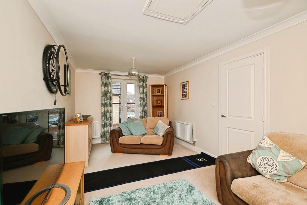 Property photo 2 of 20 Pbox-Img.Jpg