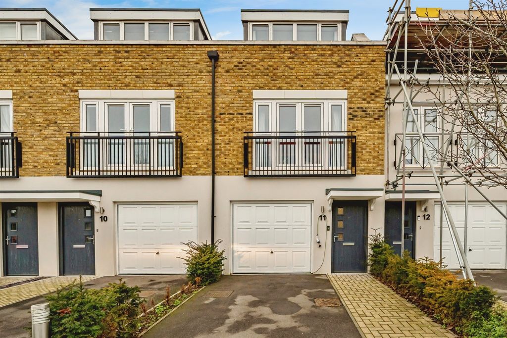 Property photo 1 of 20