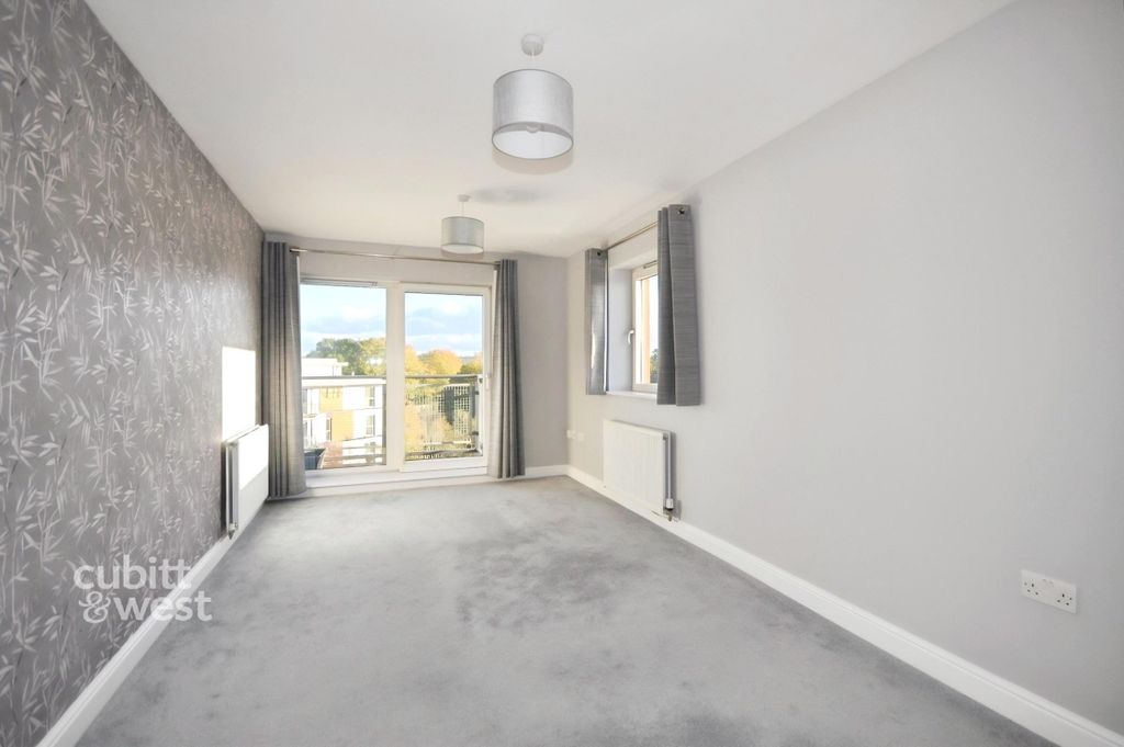 Property photo 2 of 12 Living Room