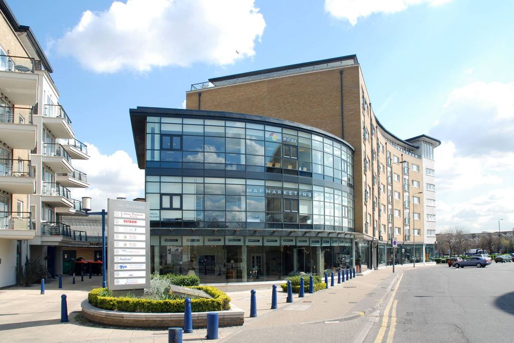 Property photo 1 of 11