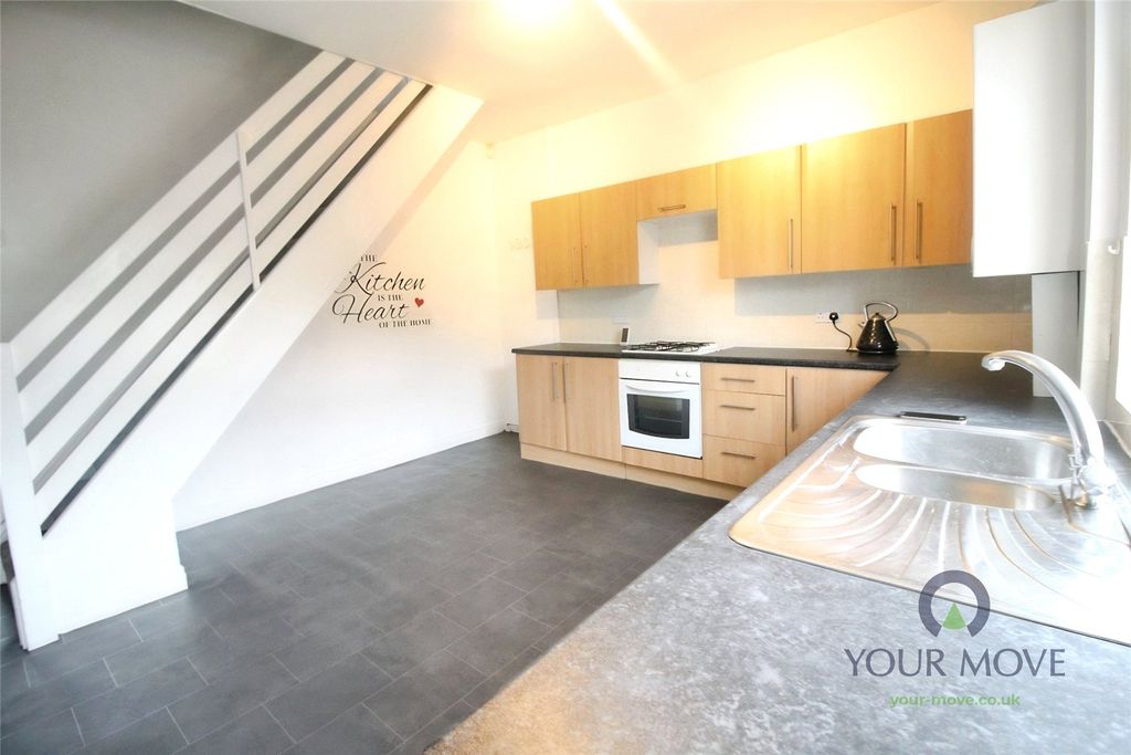 Property photo 3 of 8 Picture No. 14