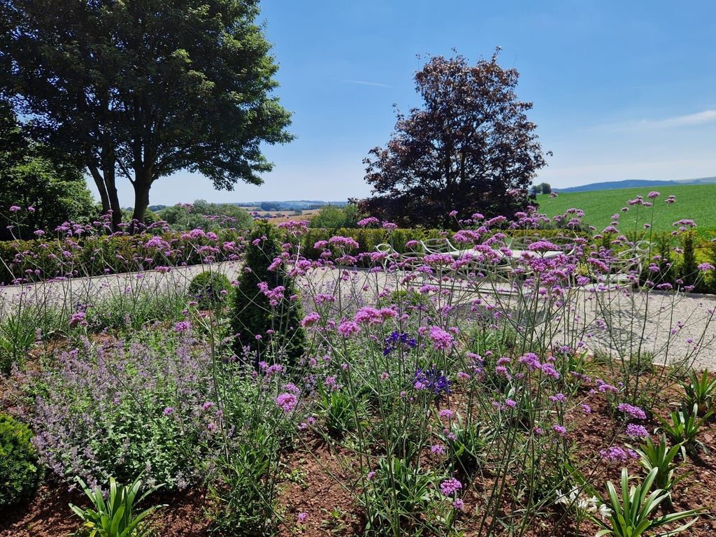 Property photo 1 of 19 Terrace