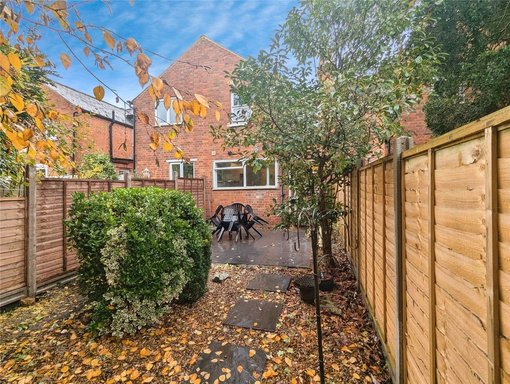 Property photo 1 of 16 Picture No. 12