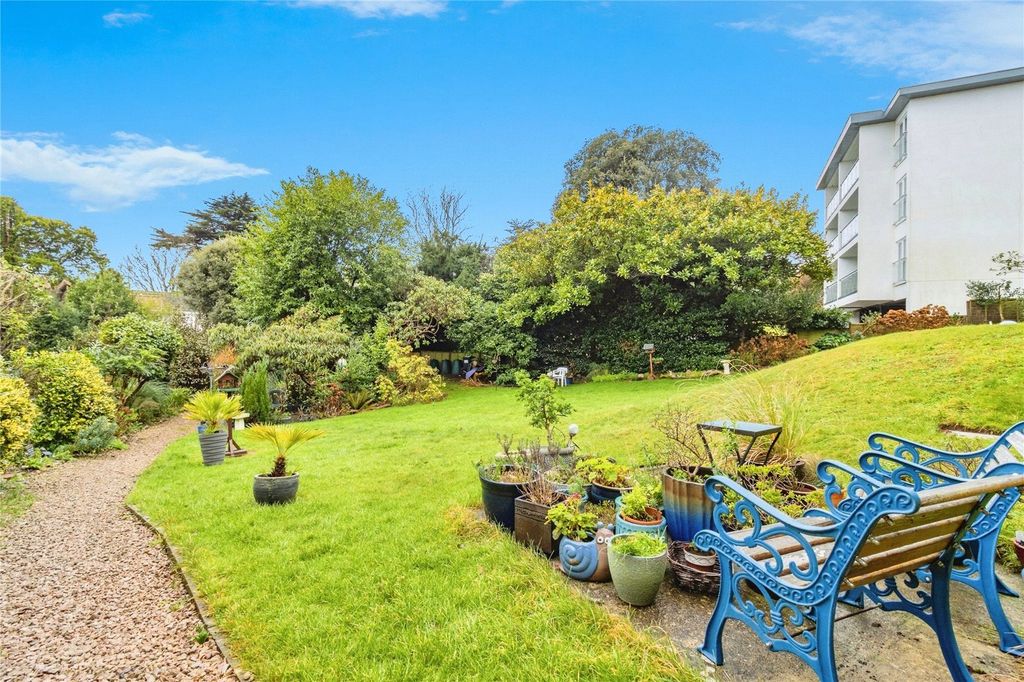 Property photo 3 of 19 Picture No. 24