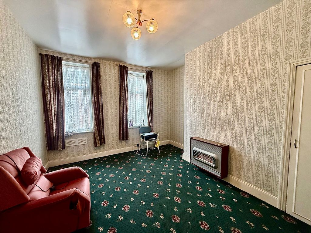 Property photo 3 of 11