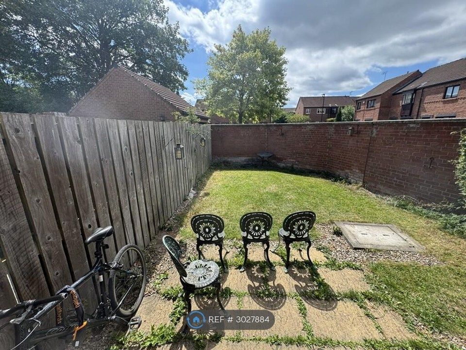 Property photo 2 of 20