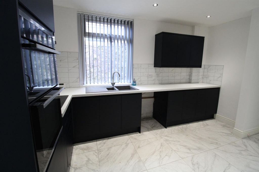Property photo 2 of 15 Not Specified