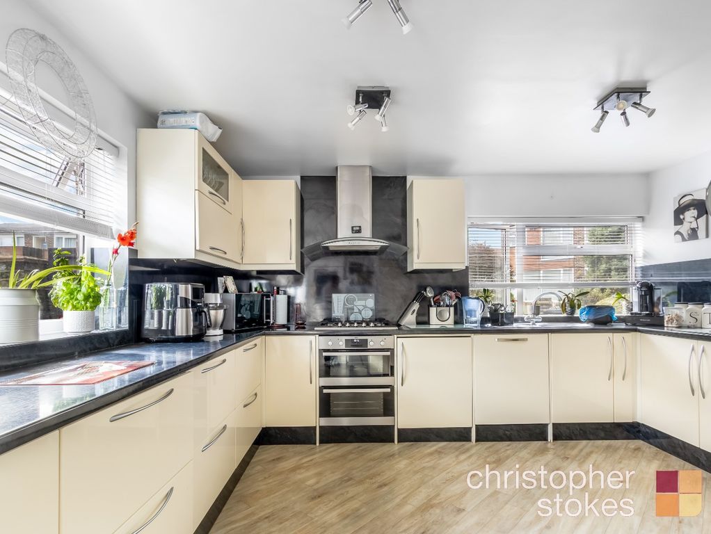 Property photo 3 of 20 4258006