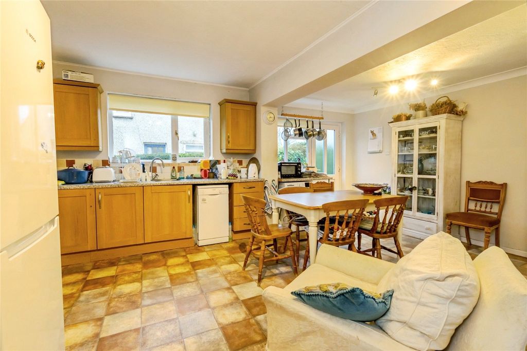 Property photo 3 of 26 Picture No. 10