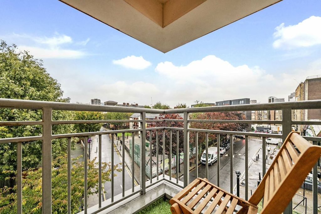 Property photo 3 of 6