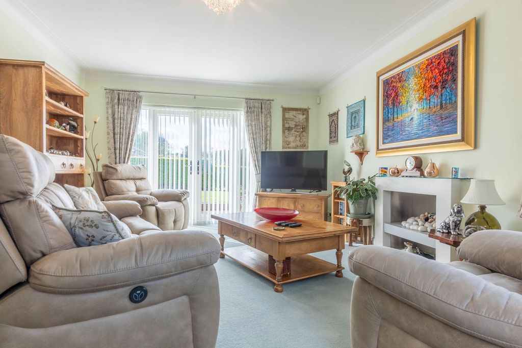 Property photo 2 of 46