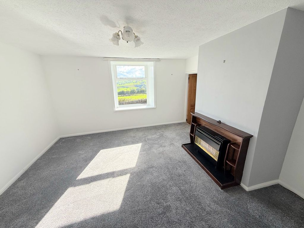 Property photo 3 of 30