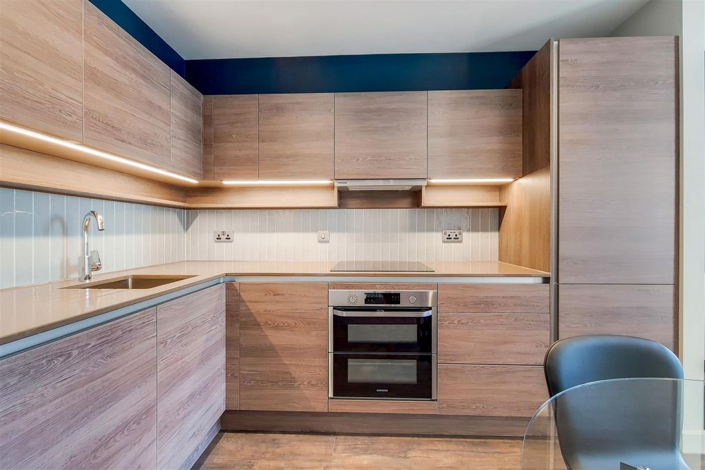 Property photo 3 of 16 2_Kitchen-Reception-3.Jpg
