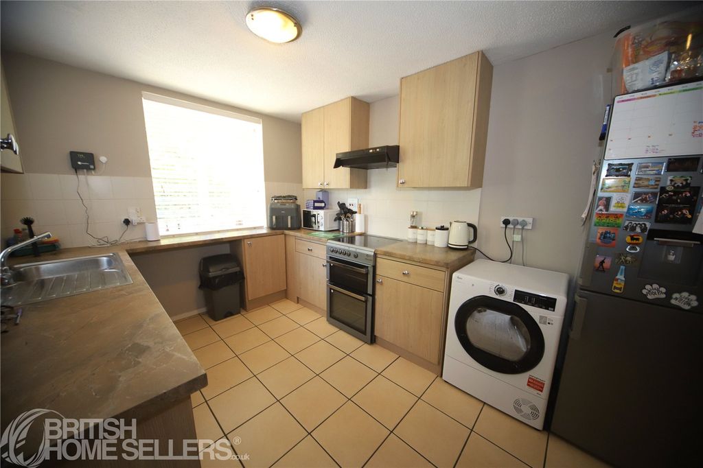 Property photo 2 of 14 Picture No. 10
